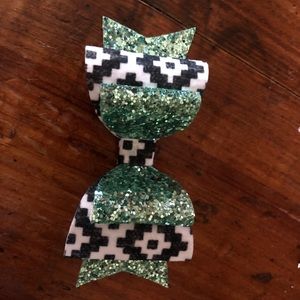 Handmade bows made to order 💕